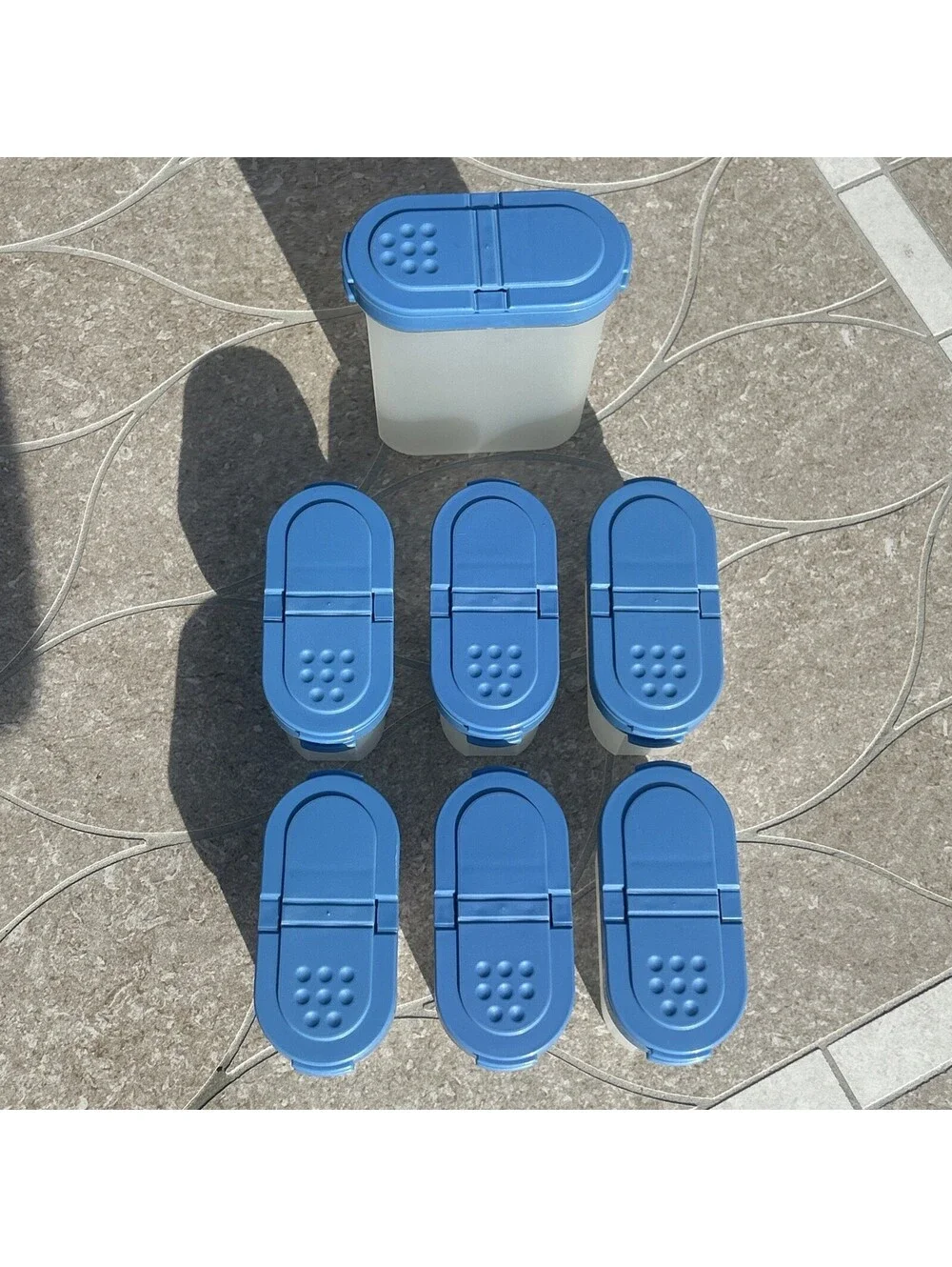 Vtg Tupperware Set of 7 Modular Mates Spice Shaker Containers 1843/1845 Blue Lid